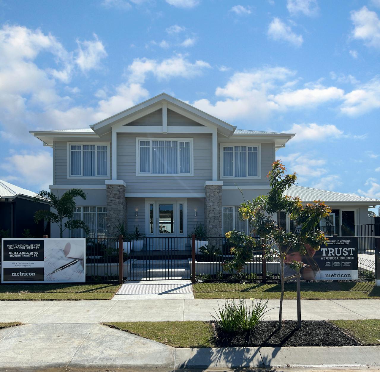 Display Homes For Sale In Australia Metricon