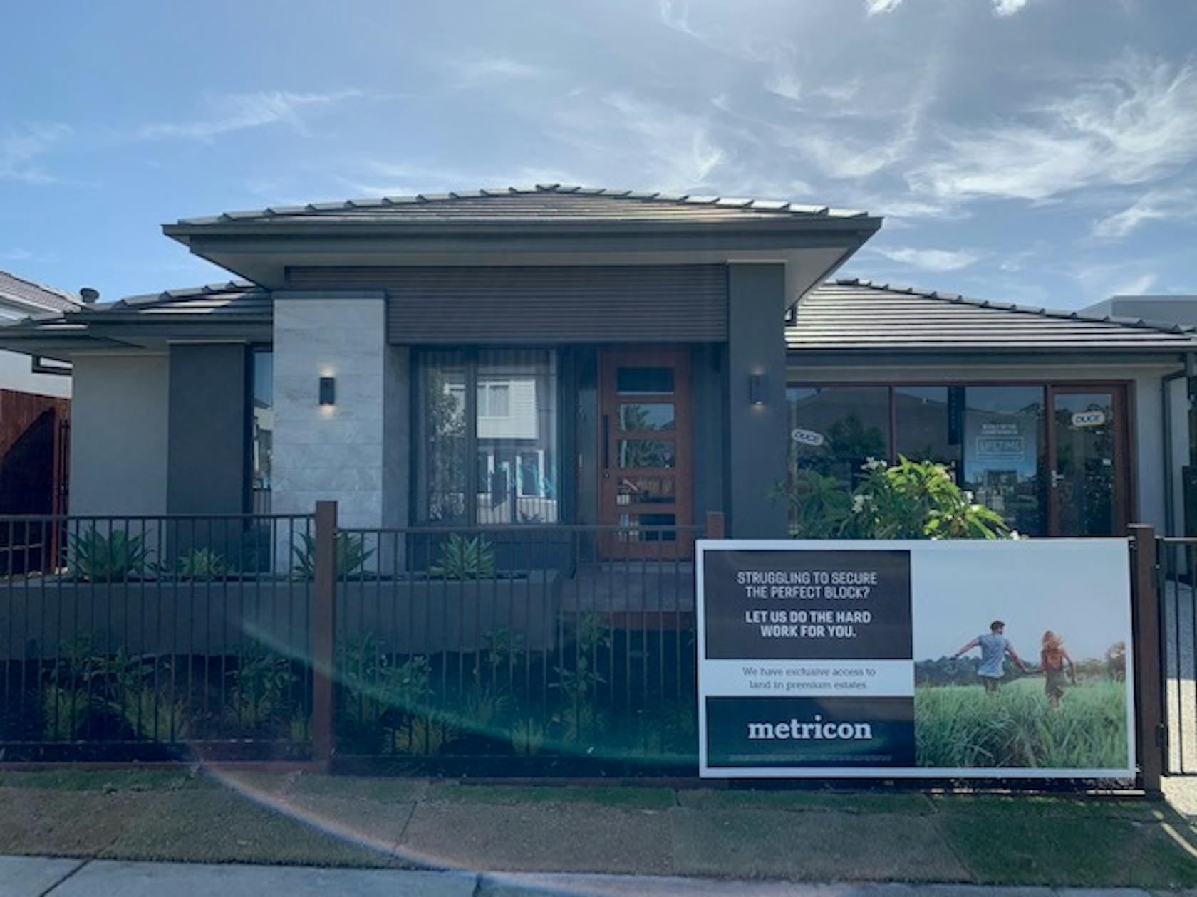 Display Homes For Sale In Australia Metricon