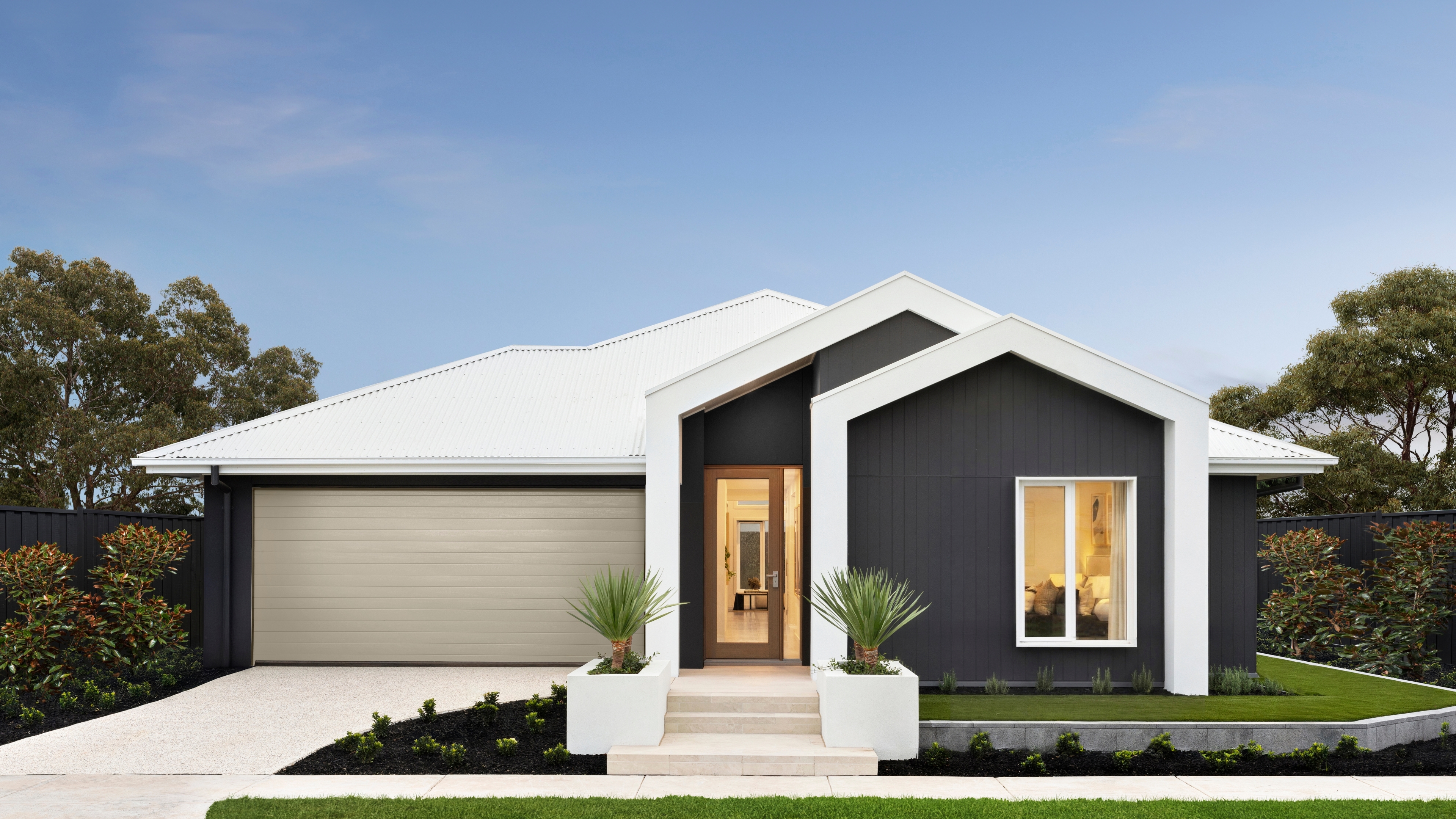 Atessa 28 (Summit facade) by Metricon at Clyde