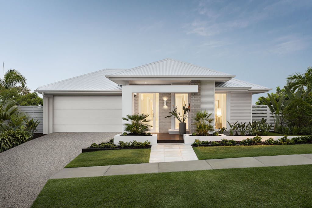 Metricon Homes Worongary Display Homes - Skyridge Estate