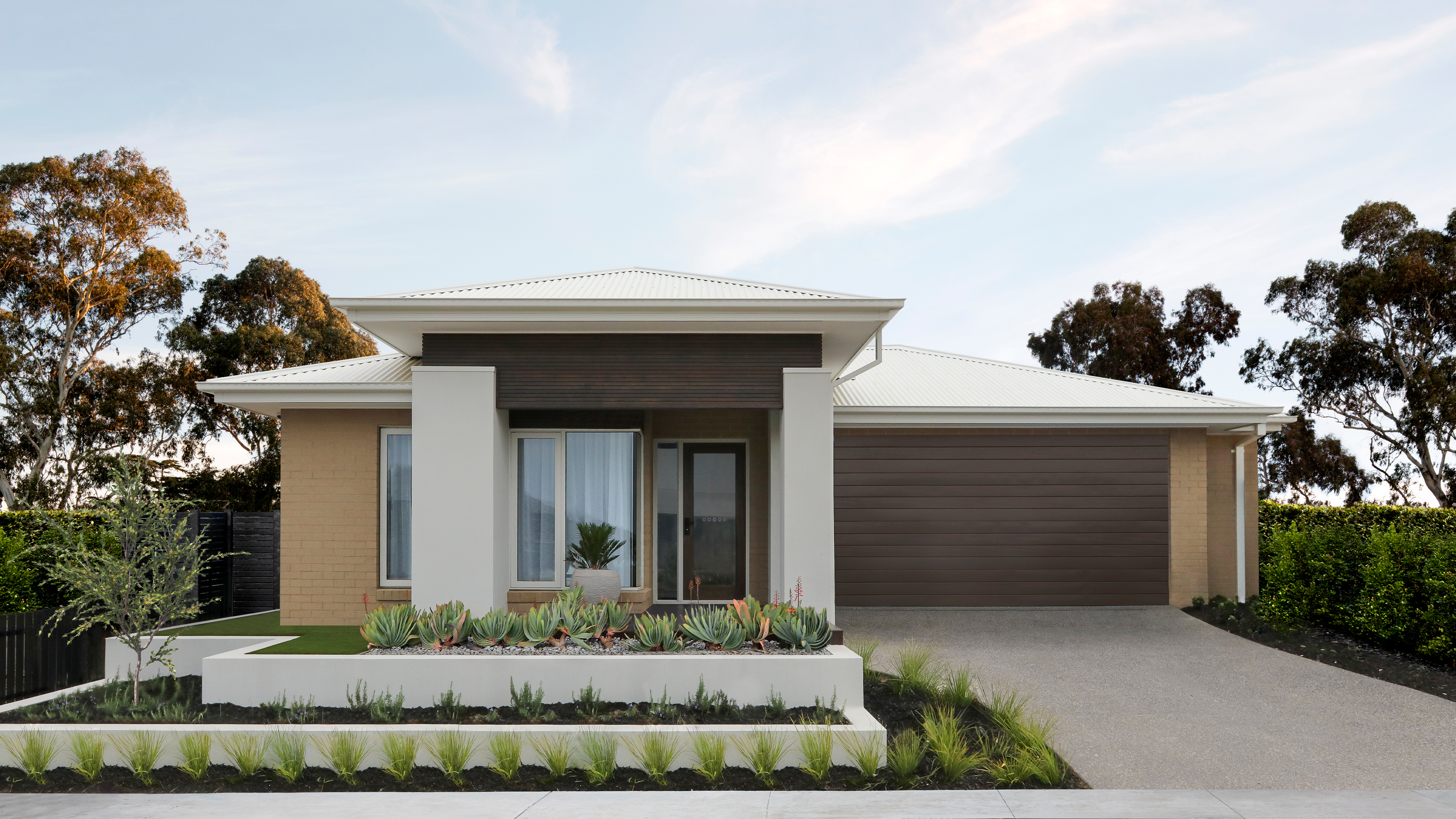 Seaton 26 (Elk facade) by Metricon at Armstrong Creek