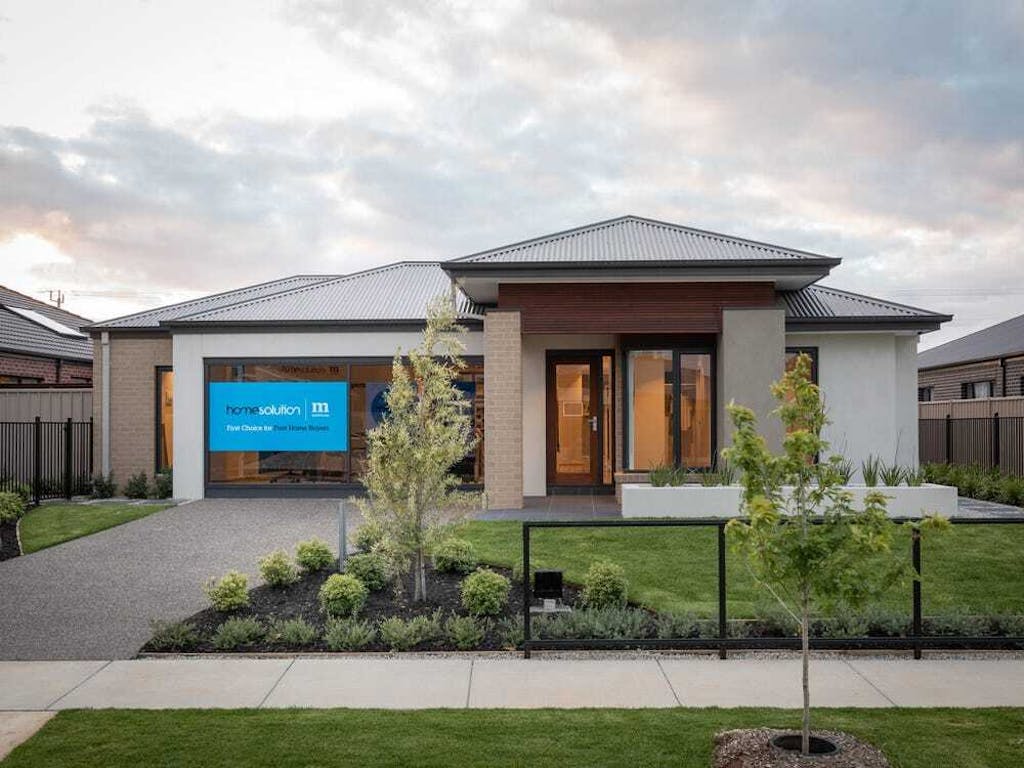 Display Homes For Sale In Australia Metricon