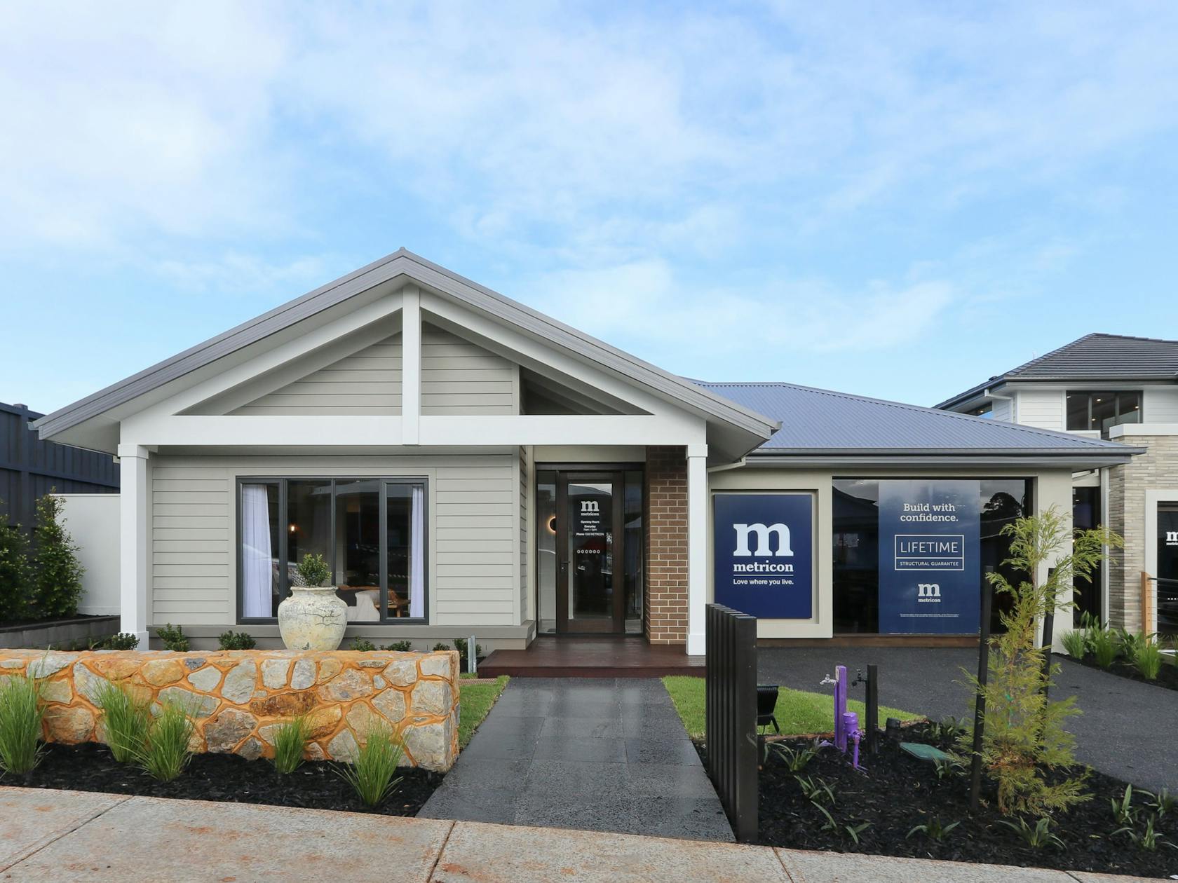 Display Homes For Sale In Australia Metricon