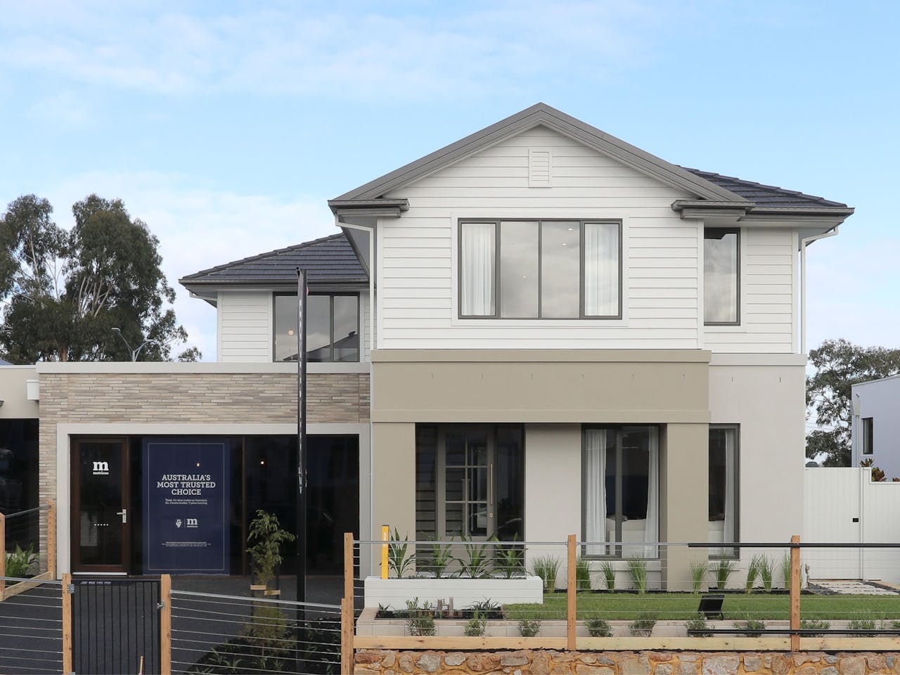 Display Homes For Sale In Australia Metricon